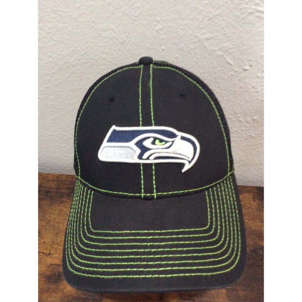 Seattle Seahawks NFL Fitted Cap Hat Small-Medium Black green